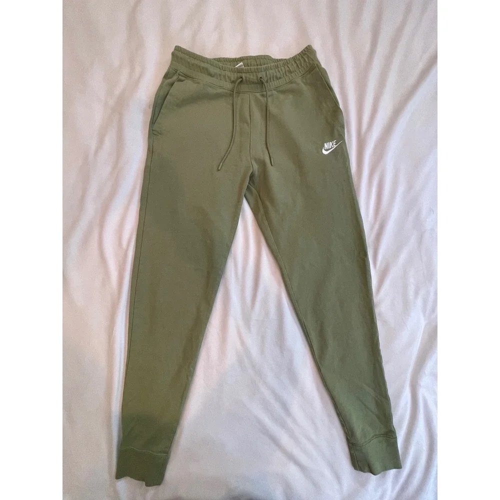 Nike Kids Sportswear Club Fleece Joggers Olive Green Sweatpants Size Small